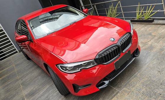 BMW 320i 2.0 16V TURBO GASOLINA SPORT AUTOMÁTICO